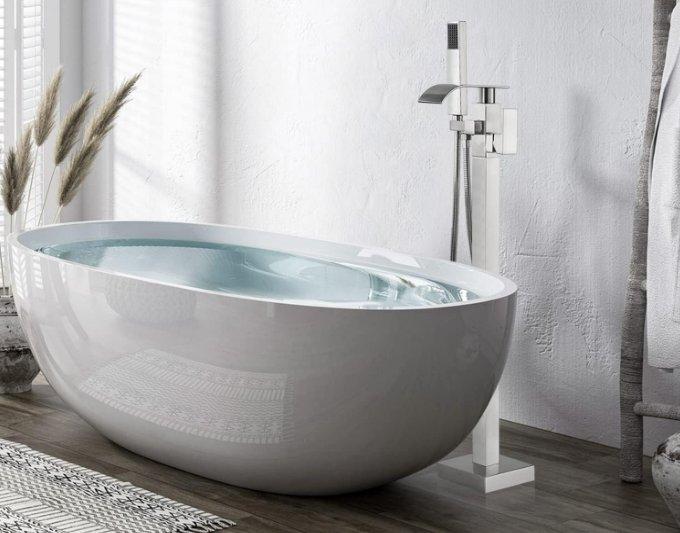 Freestanding Brass Floor-Mounted Tub Filler Faucet